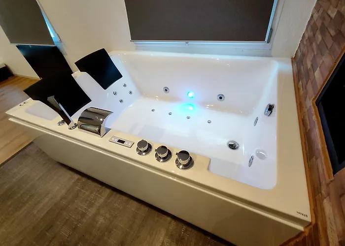 Dom wakacyjny Wahida- Wellness Oase Im Neckertal! *